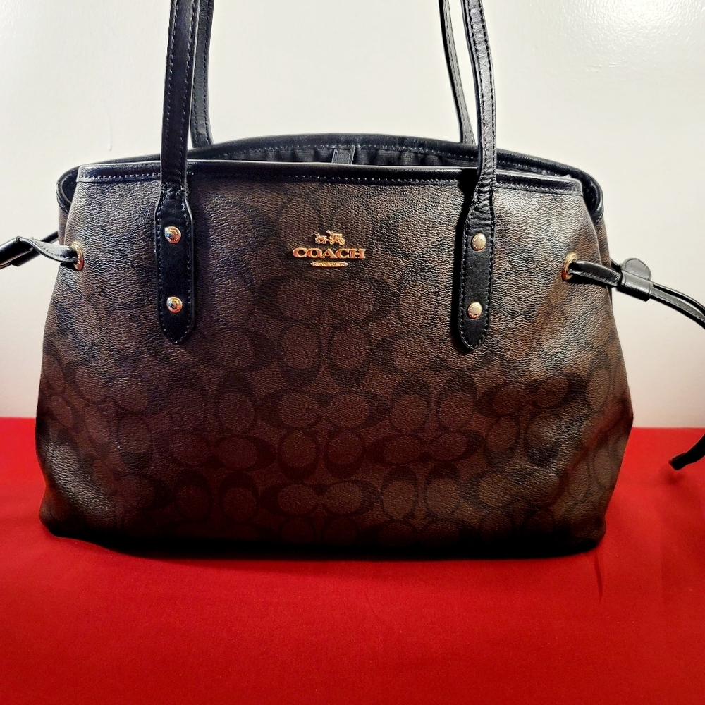 Coach Signature Drawstring Carryall Brown/Black F57842